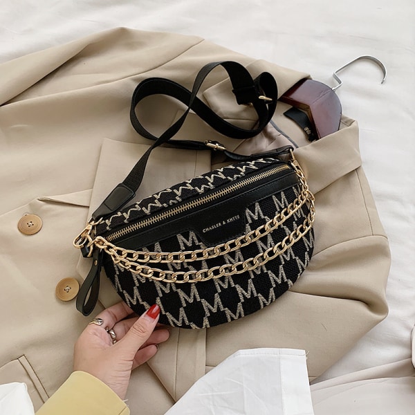 Luxury Chain Small Funny Bag 2022 Fashion Naisten Fanny Pack Fema
