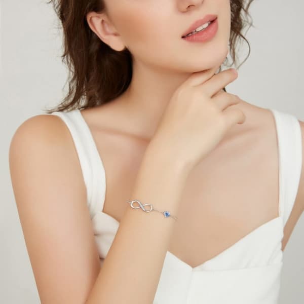 1 st Infinity armband med hjärta Silver