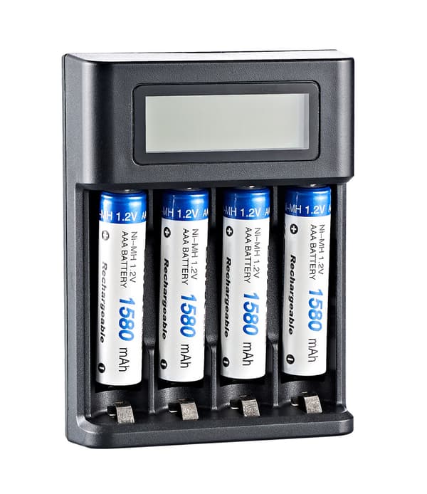 Basics Digital og smart lader, for 4 AA, AAA batterier, svart