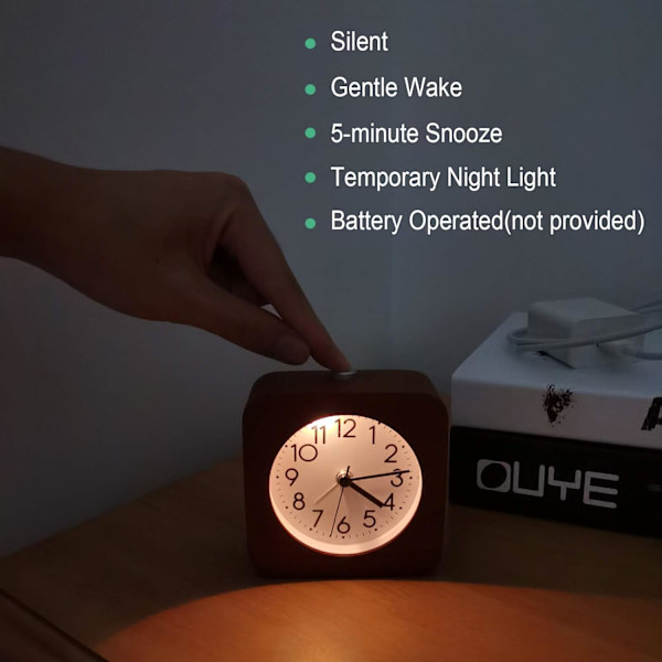 4 tum Analog väckarklocka i trä, batteridriven, tystgående
