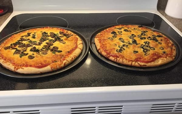 Rund pizzabrett, stor perforert pizzabrett, non-stick ovn, pr