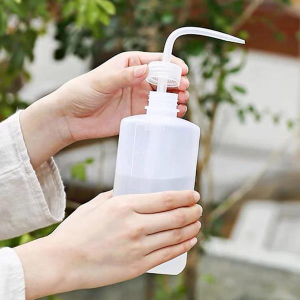 2 kpl 500 ml:n vesipullo, mehikasvien kastelu, turvallinen huuhtelu B