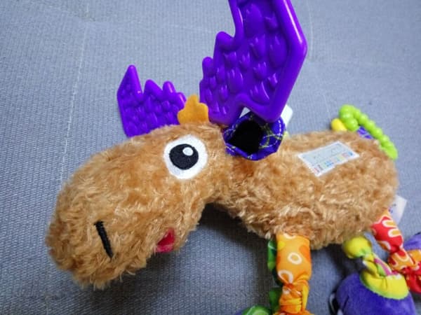 Lamaze Mortimer -hirvi, kiinnitettävä lelu