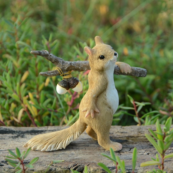 Squirrel Resin Animal Garden Figurines Outdoor and Garden Decor P
