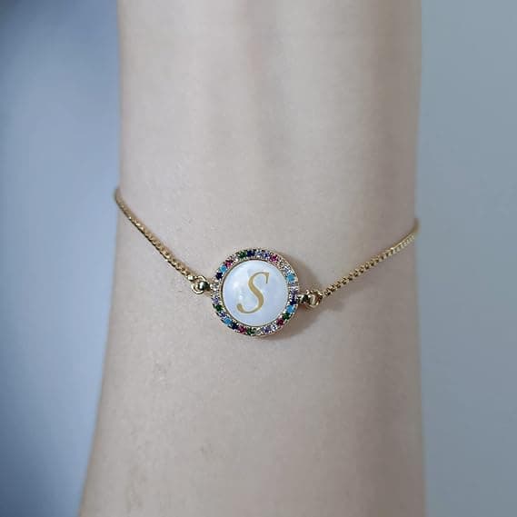 Gull armbånd for kvinner Shell Initial Letter Charm armbånd med