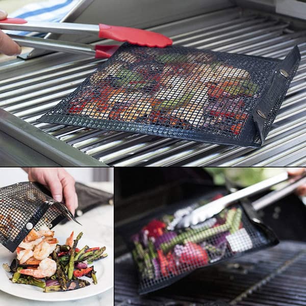 2 stk. grillpølser, netpose til grill, sort 22*27
