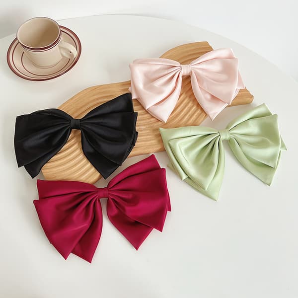 Set med 7 stora satin solida rosett hårklämmor kvinnor barretter