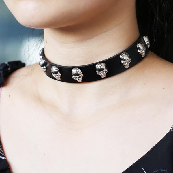 Attitude Clothing Skull Stud Choker