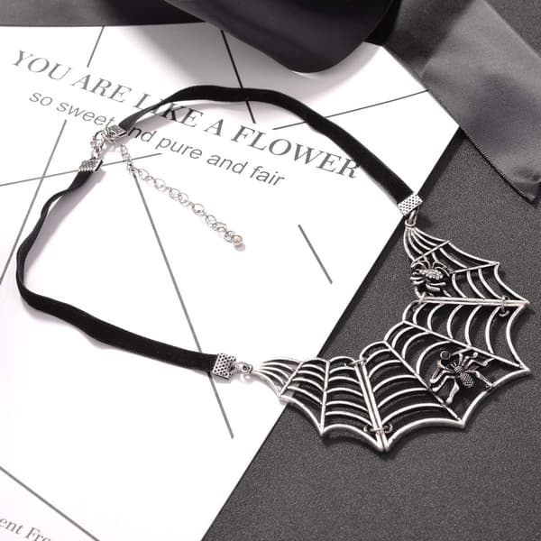 Halloween Retro Silver Spindelnätsdesign Svart Halsband