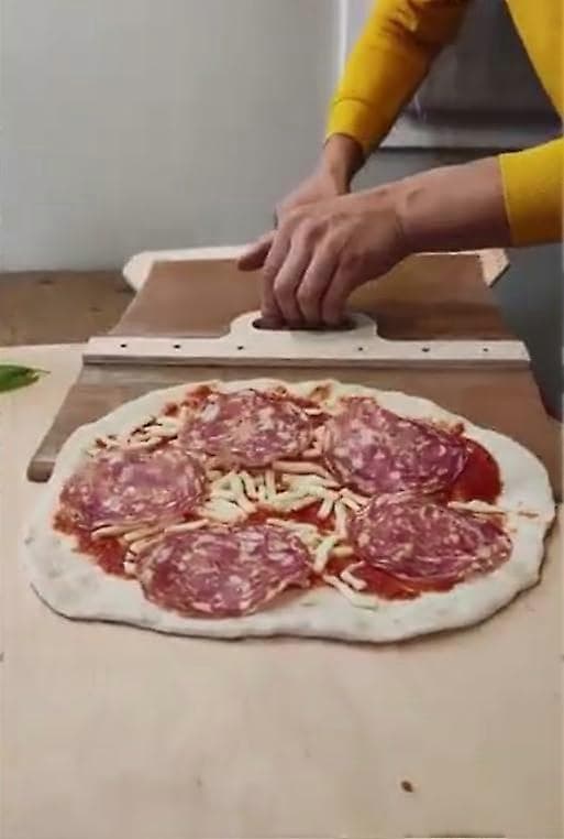 Pizzaspaden som överför pizzan perfekt Pizzaspade med handtag Glidande pizzaspade - Pala Pizza Scorrevole Pizzaspatel