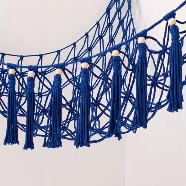 Sininen käsintehty riippuva pehmoleluhammock, suuri sininen pitsihammock, kulma