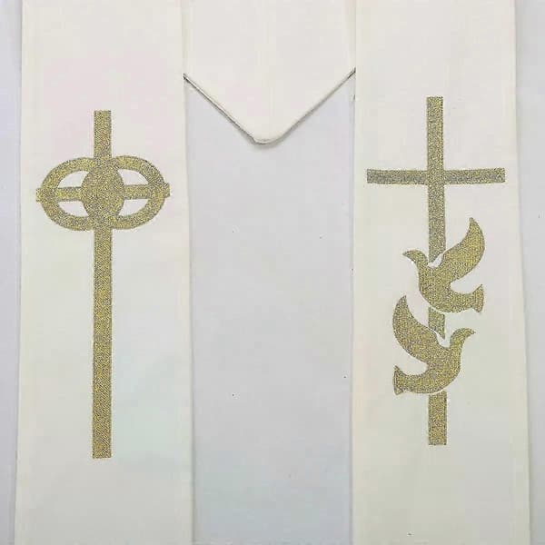 Kristelig Præst Bryllup Broderi Kirke Præstekjole