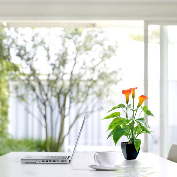 Kunstig blomst Hvid Calla Lily Lille kunstig potteplante med sort potteplante Falsk bonsaiblomst velegnet til