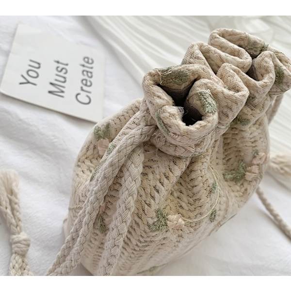 Mode mångsidig spets dragsko Bucket Bag Crossbody Straw Bag med en axel (vit)