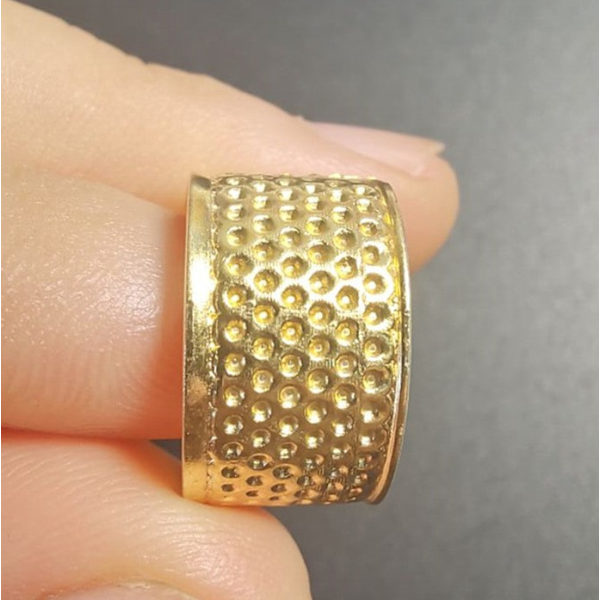 100 st guld sömnad fingerborg korsstygn DIY pryl ring fingerborg båge metall järn fingerborg