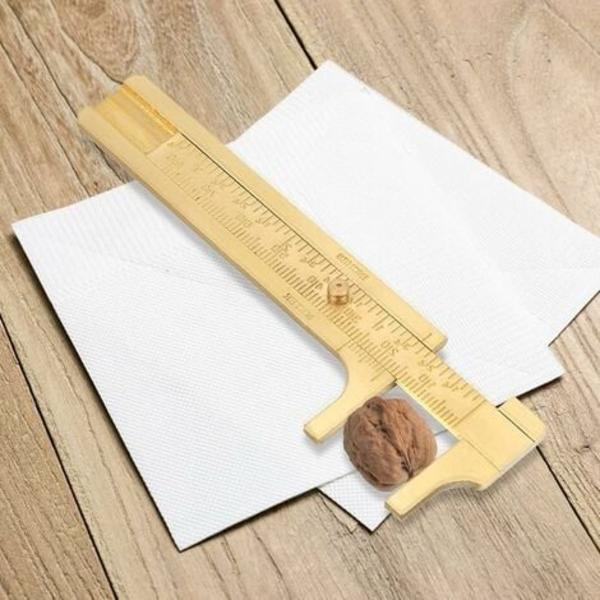 Vernier Caliper Messinki Taskuvivain Mini Liukuva Satulan Kuparilejeeringistä Kaksoisasteikko Jalokivien ja Korujen mittaamiseen 10cm