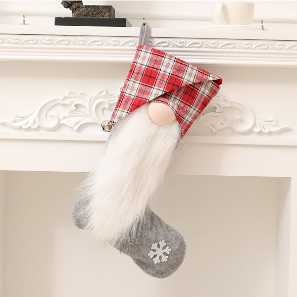 Langskæg Bias Beanie Santa Socks Candy Decoration Bag (røde sokker + grå sokker),