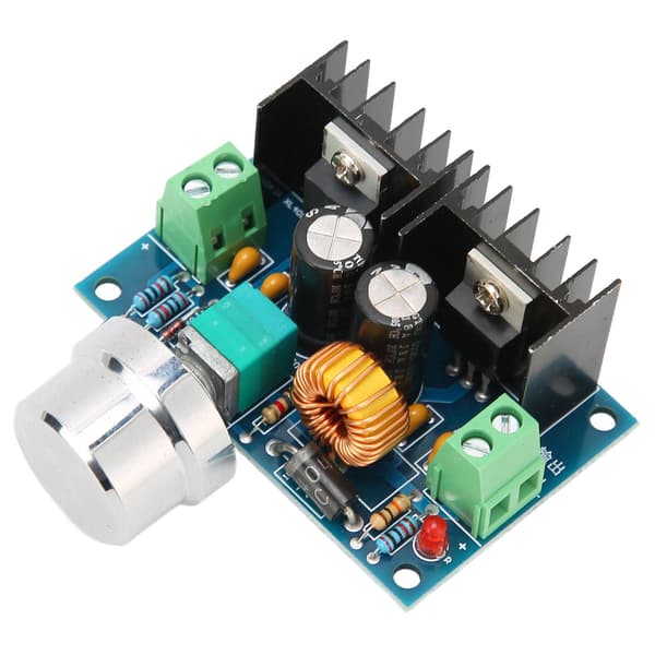 Hög Effekt DC Spänningsregulator Plast Buck Modul med PWM Modulation Max 8A 200W