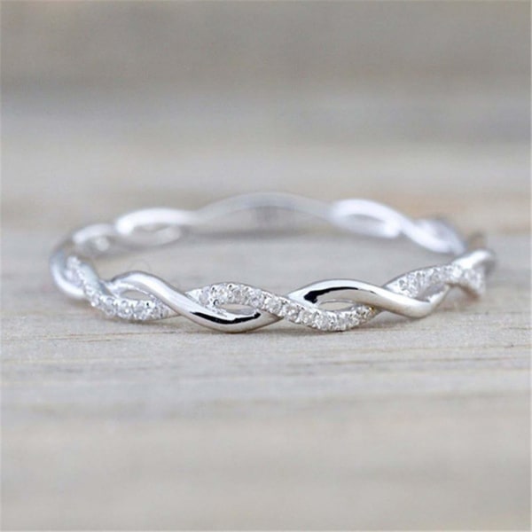 Kvinnor Ring Twisted Shape Strass Smycken Utsökt Bright Luster Ring för bröllop Silver US 5