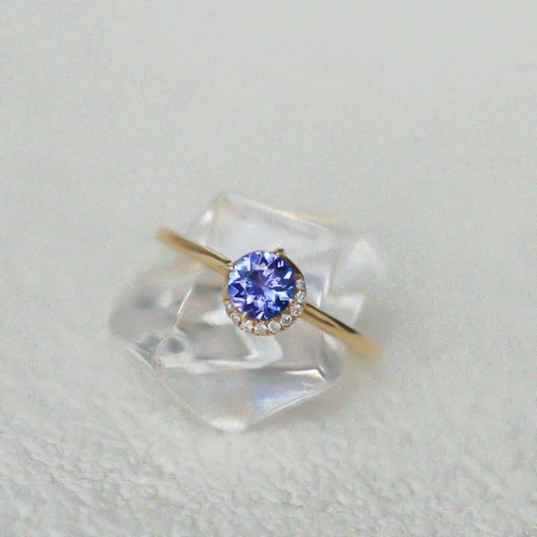 Elegant kvinnor rund skuren faux safir inläggningar finger ring bröllop smycken present US 6