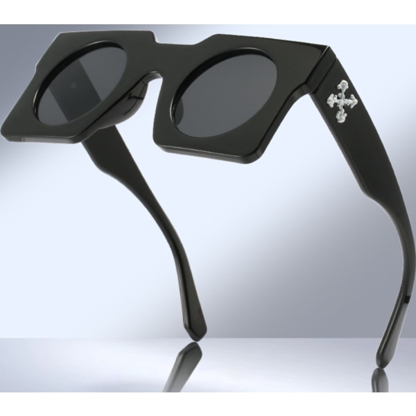 Underlige store firkantede sjove solbriller Retro rejsefestsolbriller (sort stel sort og grå),
