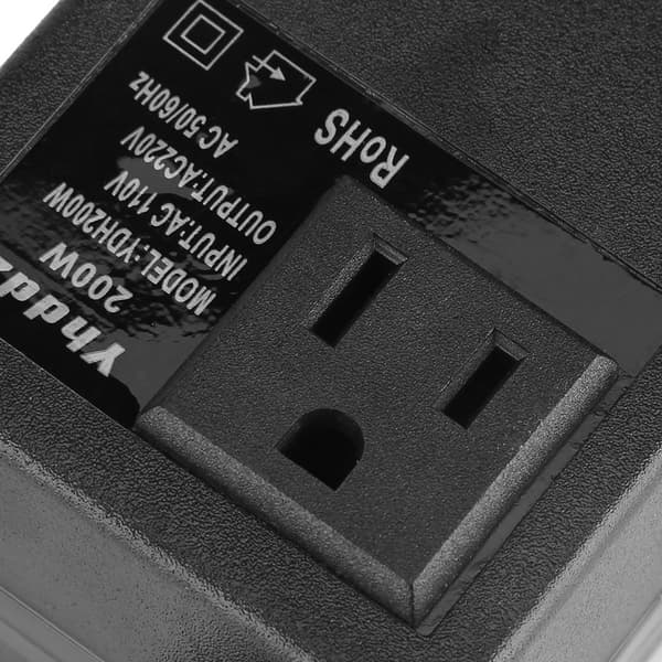 Journey Rejseadapter - 200W Strømkonverter 110V til 220V