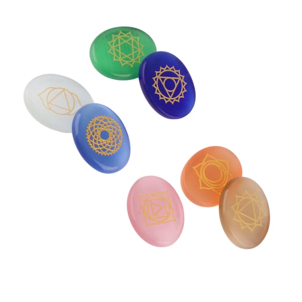 Chakra Crystal Healing Set med graverade palmstenar - 7st