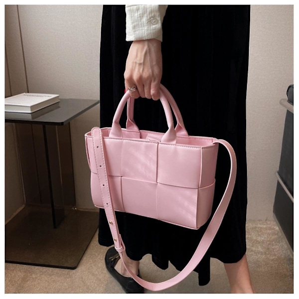 Pu Läder Axelväskor För Kvinnor 2023 Dam Woven Strap Crossbody Bag Kvinnliga Handväskor Design Cross Body Bag (rosa)