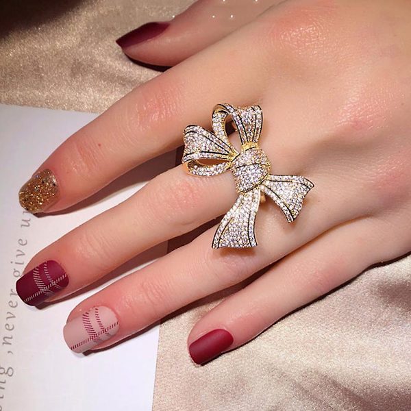 Mode Kvinnor Cubic Zirconia Inlagd rosett Finger Ring Bröllopsfest Smycken Present US 9
