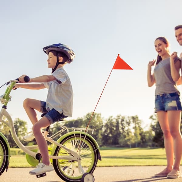 Säkerhetsflaggset för barncykel, triangulär flagga med monteringsfäste