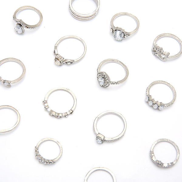 15st Trendig Fingerring Fint utförande All Match Silver Färg Hollow Out Dam Ring för att gå ut