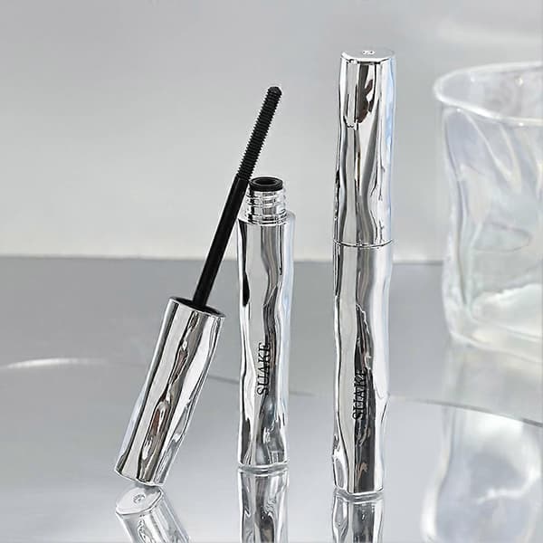 Profesjonell vippesminkebase Vanntett Svettesikker Fest natteliv glam 1pc