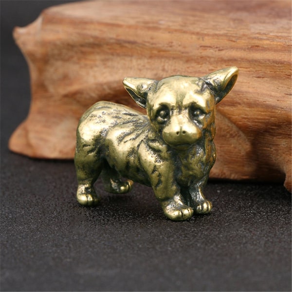 Rostsäker Hundfigur Fin Symbol Koppar Livligt graverad Glad Hundskulptur för skrivbordet