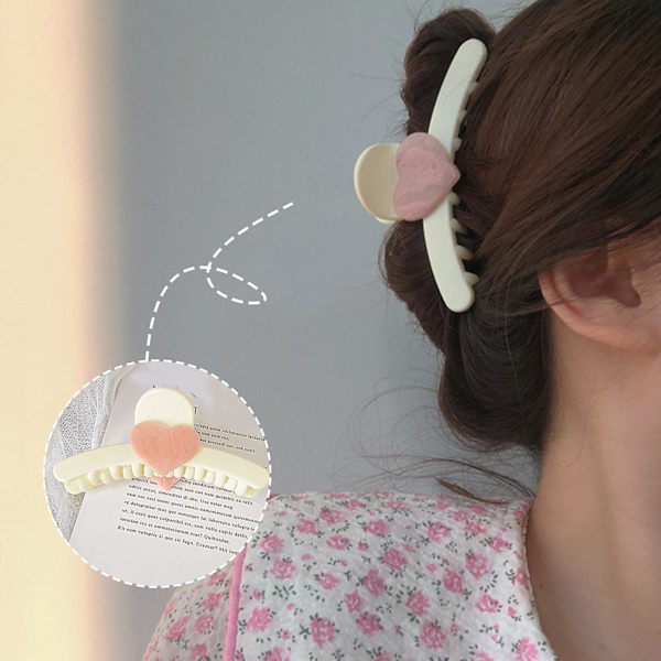 Sweet Heart Clip -hiusklipsi akryylileivontamaalausprosessi naisille ja tytöille Milky White