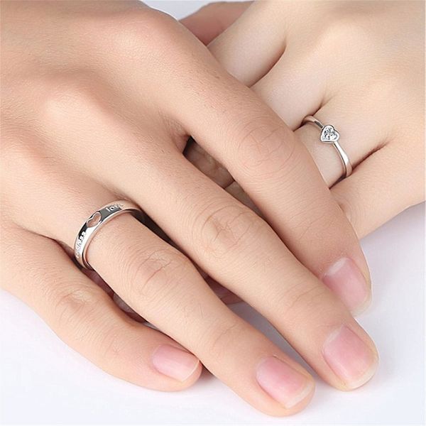 Par Knuckle Ring Set Strass Hjärtform Öppning Matchande Par Ring Set Födelsedagspresent Womens