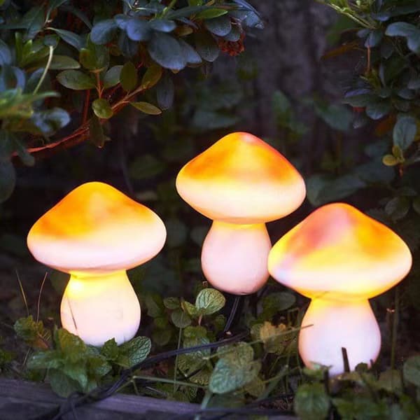 LED-sienilamppu ulkokäyttöön puutarhaan ruohokoristevalot