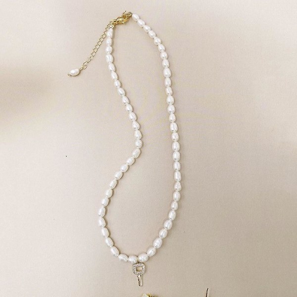 Kaulakoru Vintage Epäsäännöllinen Baroque Pearl Girls&#39; Muotikorut Ac3314 necklace A719