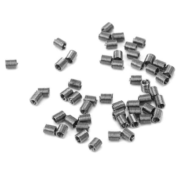 50 kpl Kierretangon korjaussuoja Holkki Reducer Mutterikiinnike M1.6 x 0.35 3D