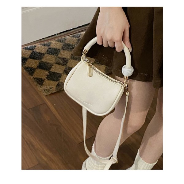 High Sense Bag One Shoulder Armpit Bag Mångsidig Messenger Small Square Bag (beige)