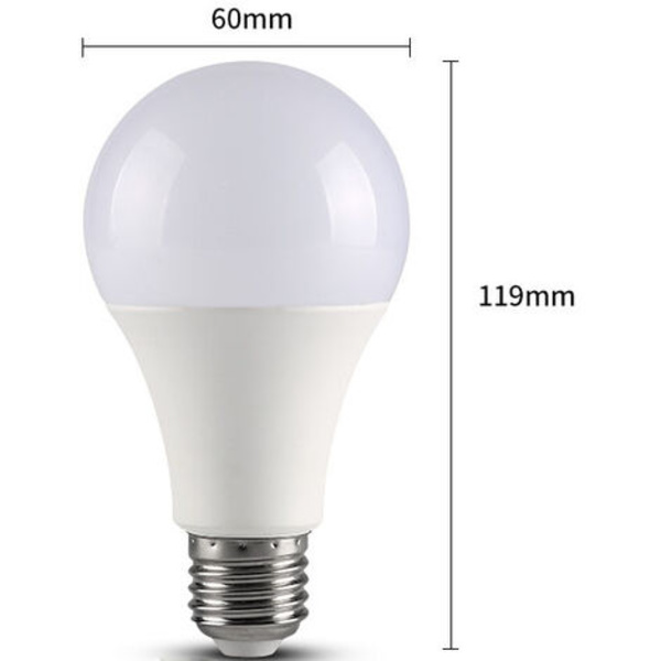 Sæt med 4 9W LED-pærer - Varmt hvidt lys 6500K