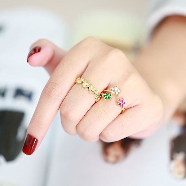 Sormus Vintage Zircon Heart Stud Muotikorut Ac10349 B