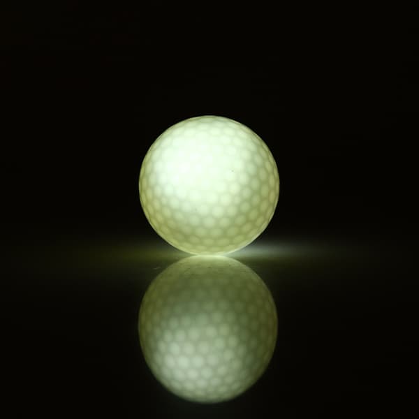 Hvit LED Golfball for nattrening