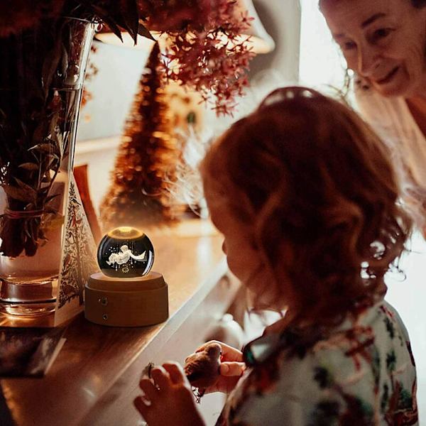 Krystalkugle spilledåse, 360° roterende spilledåse i træ med lys, gave til jul, Thanksgiving, fødselsdag, Valentine