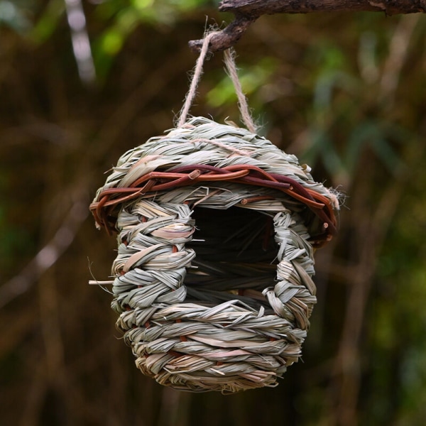 Piece Woven Bird Nest, handgjort fågelbo för små fåglar som kolibrier, chickadees, utomhus fågelholkar