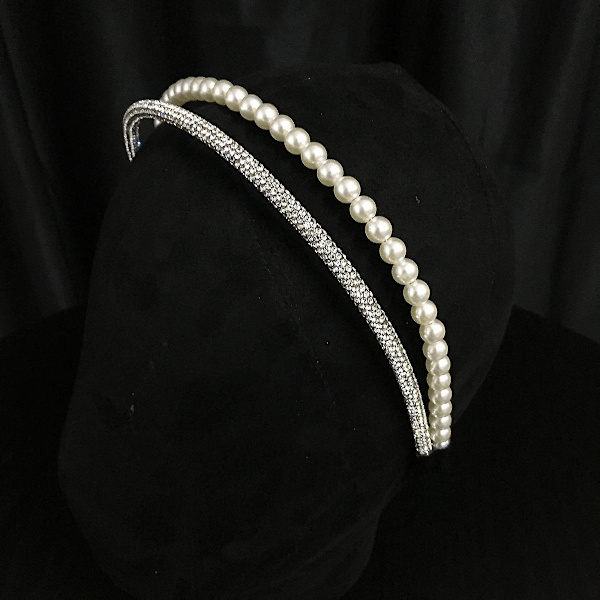 Pearl strassit otsapanta kaksirivinen päähineet Yksinkertaiset tyylikkäät Blings muodikkaat hiustarvikkeet 8 Strands Of Diamonds