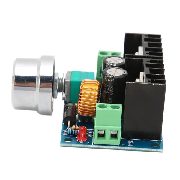 Hög Effekt DC Spänningsregulator Plast Buck Modul med PWM Modulation Max 8A 200W
