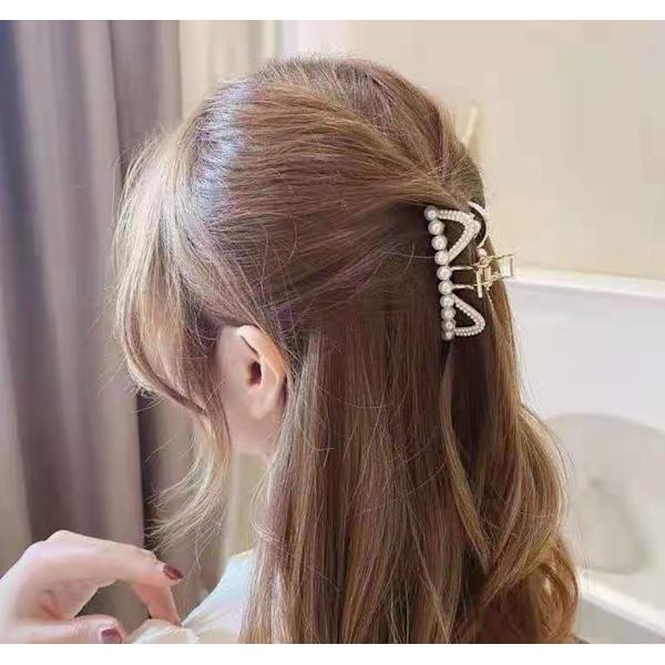 Pearl Shark Clip (Pearl Ears)