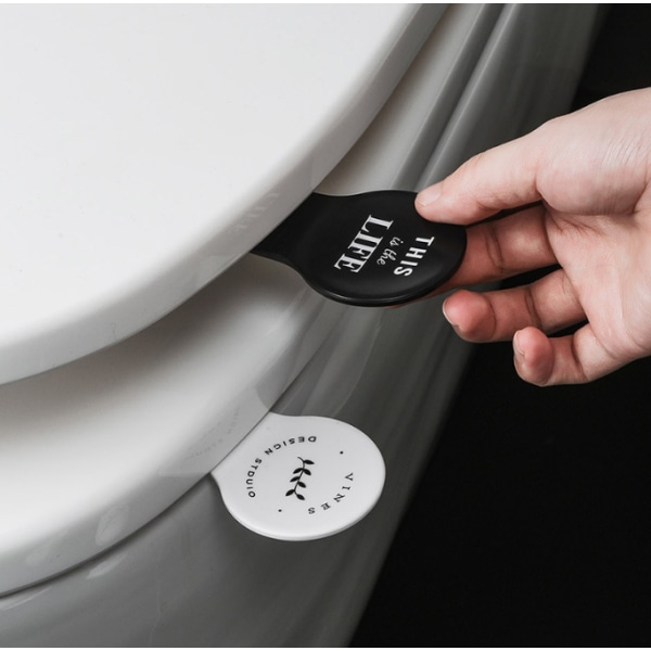 Sort og hvid engelsk print Toiletlåg Løfter Anti-snavs Løfter Toilet Flip Lift Håndtag Hygiejne,