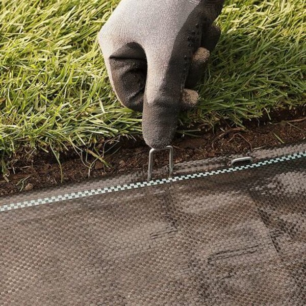 Pakke med 100 galvaniserte stålpløkker for veldig hard grunn - Pløkker for netting - Lengde 200 mm, Bredde 40 mm, Tykkelse 2,5