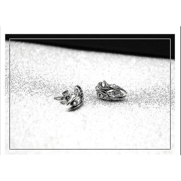 valu korvakoru Beetle Zircon Punk Stud korvakorut